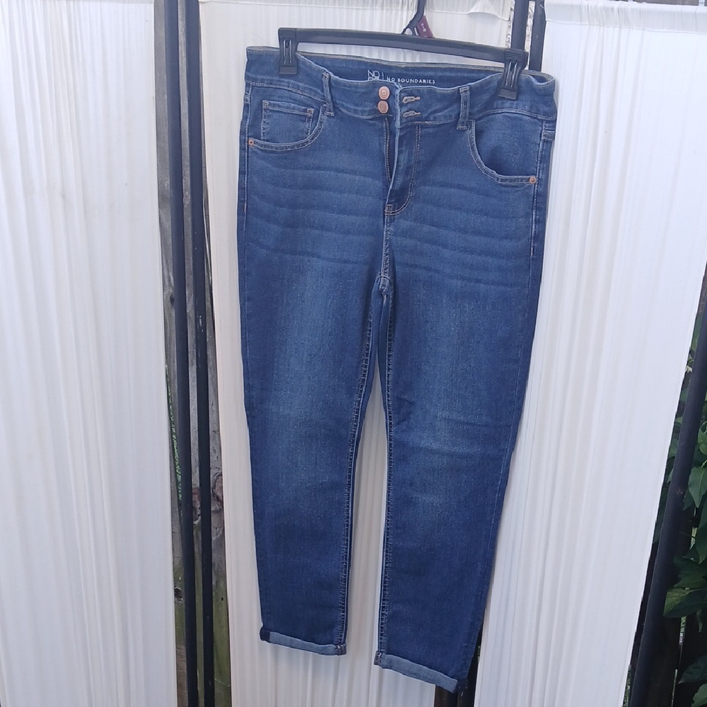 No Boundaries Dark Blue Ankle Jeans